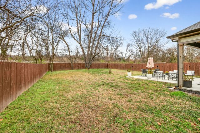 4220 Woods St, Old Hickory, TN 37138