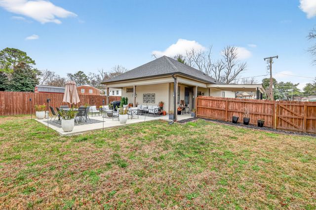 4220 Woods St, Old Hickory, TN 37138