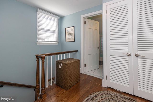 7 COLONIAL RIDGE DR, Yardley, PA 19067