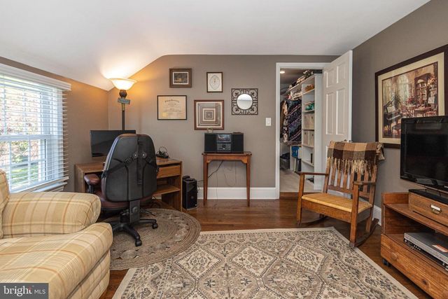 7 COLONIAL RIDGE DR, Yardley, PA 19067