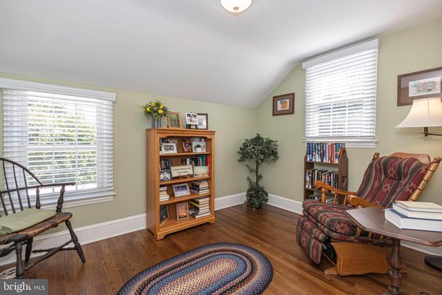 7 COLONIAL RIDGE DR, Yardley, PA 19067