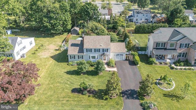 7 COLONIAL RIDGE DR, Yardley, PA 19067