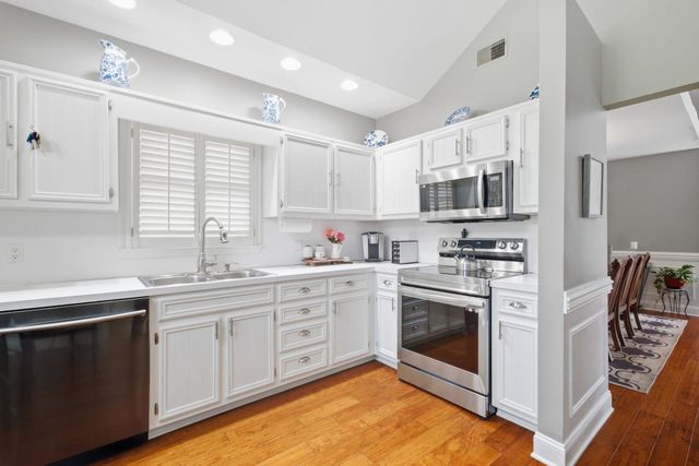 958 Courtyard Dr., Myrtle Beach, SC 29577