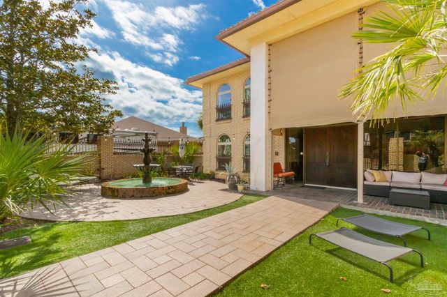 5089 Shoshone Dr, Pensacola, FL 32507