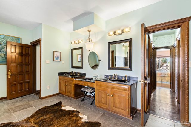 5089 Shoshone Dr, Pensacola, FL 32507