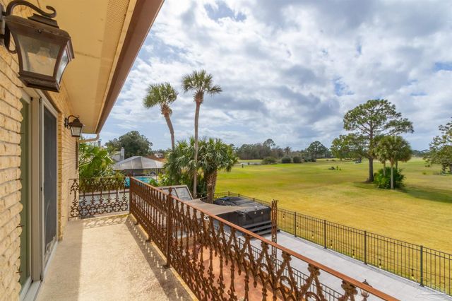 5089 Shoshone Dr, Pensacola, FL 32507