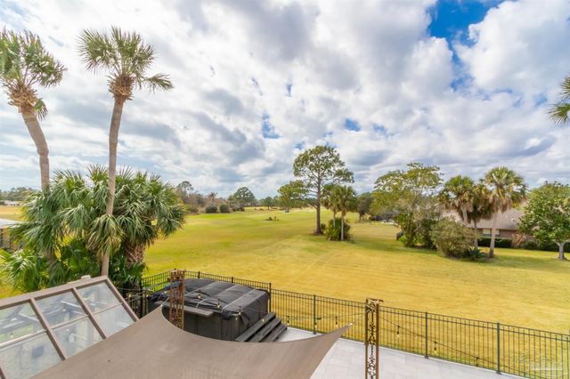 5089 Shoshone Dr, Pensacola, FL 32507