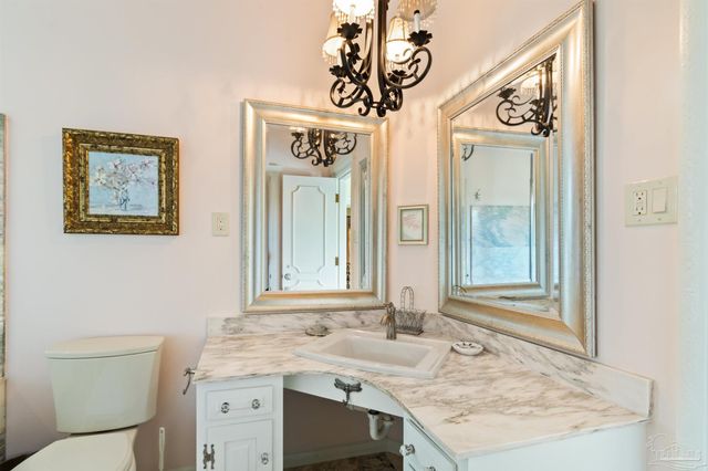 5089 Shoshone Dr, Pensacola, FL 32507