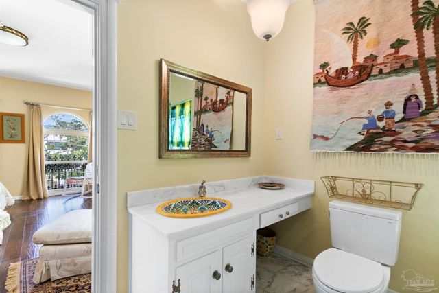 5089 Shoshone Dr, Pensacola, FL 32507