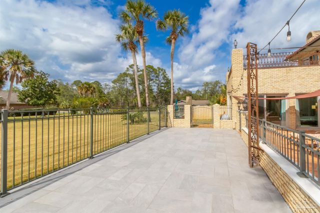 5089 Shoshone Dr, Pensacola, FL 32507