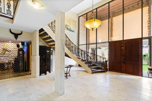 5089 Shoshone Dr, Pensacola, FL 32507