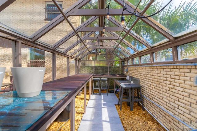 5089 Shoshone Dr, Pensacola, FL 32507