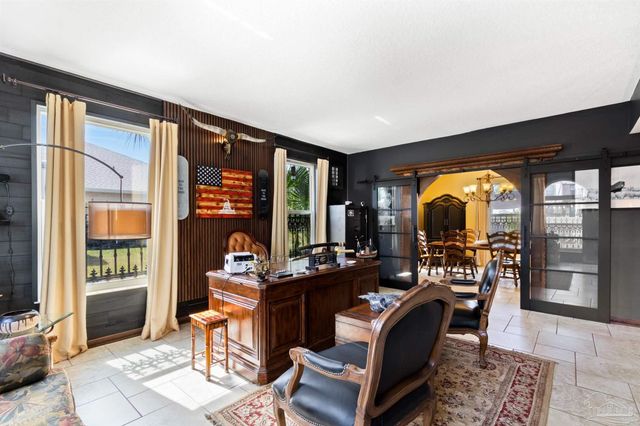 5089 Shoshone Dr, Pensacola, FL 32507