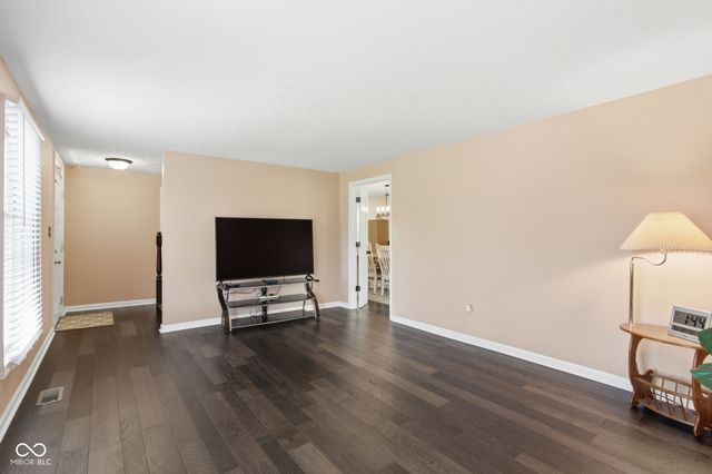 2631 Highland Road, Anderson, IN 46012