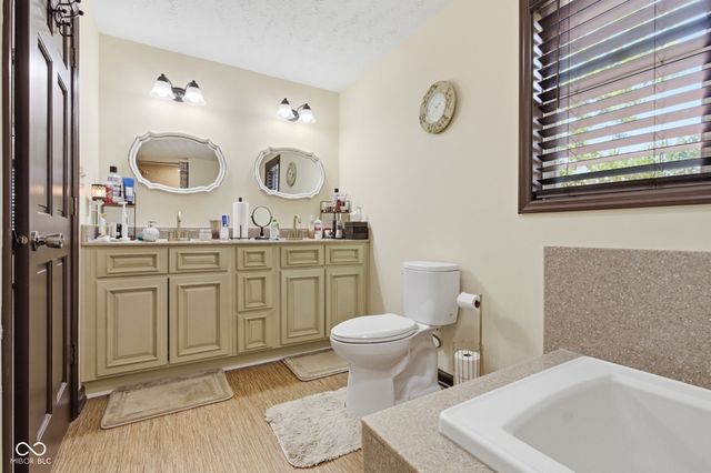 2631 Highland Road, Anderson, IN 46012
