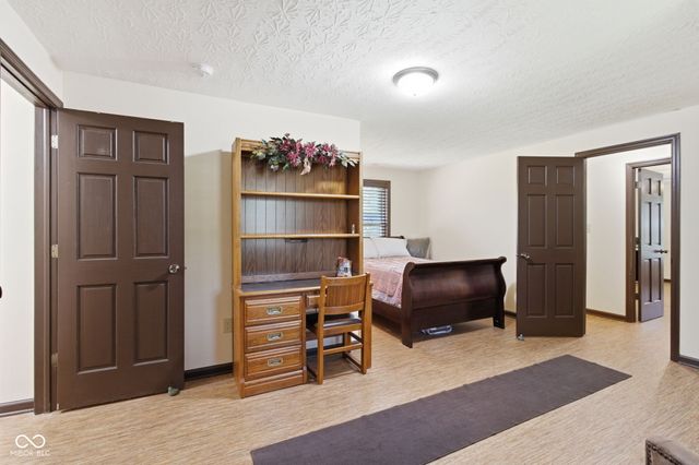2631 Highland Road, Anderson, IN 46012