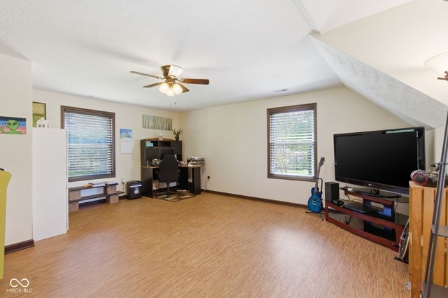 2631 Highland Road, Anderson, IN 46012