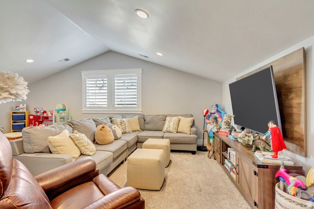 467 E ISLAND VIEW CIR, Farmington, UT 84025