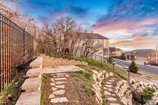 467 E ISLAND VIEW CIR, Farmington, UT 84025