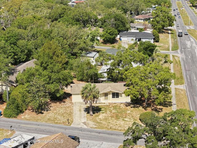 6229 Waycross Drive, Spring Hill, FL 34606