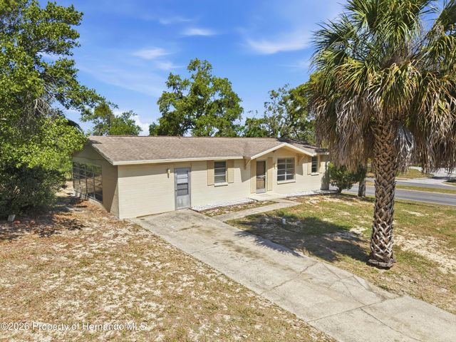 6229 Waycross Drive, Spring Hill, FL 34606