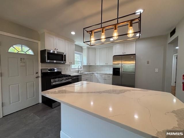 166 Morningside Lane, Palisades Park, NJ 07650