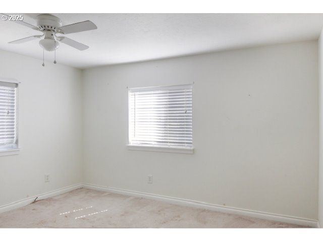 87624 PARKSIDE Dr, Florence, OR 97439