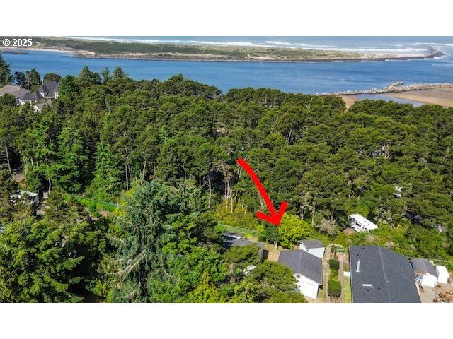 87624 PARKSIDE Dr, Florence, OR 97439