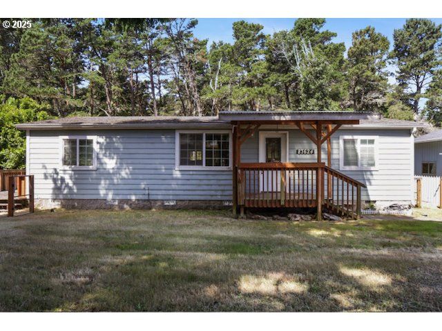 87624 PARKSIDE Dr, Florence, OR 97439
