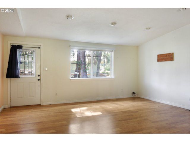 87624 PARKSIDE Dr, Florence, OR 97439