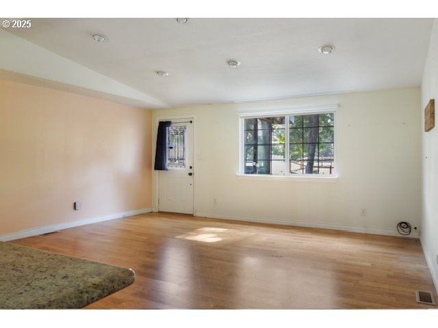 87624 PARKSIDE Dr, Florence, OR 97439