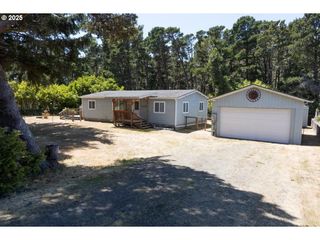 87624 PARKSIDE Dr, Florence, OR 97439