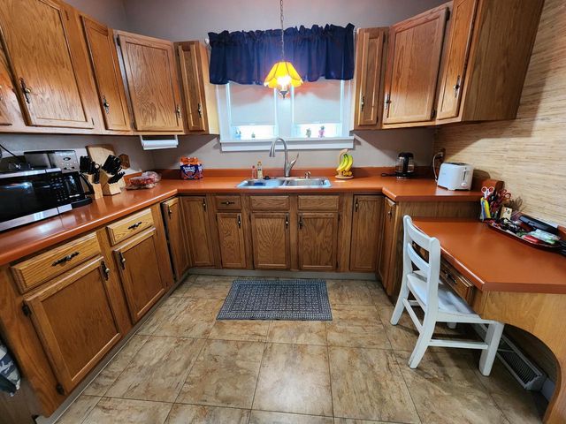 7417 28th AVENUE, Kenosha, WI 53143