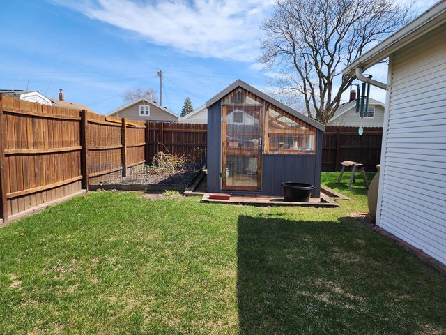 7417 28th AVENUE, Kenosha, WI 53143