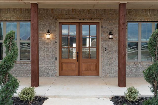 9451 W Charter Oak Road, Edmond, OK 73025