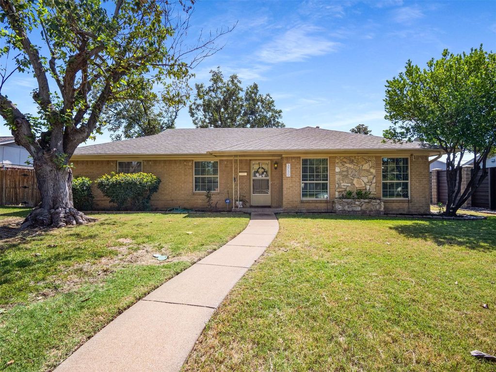 3750 Ridgeoak Way, Farmers Branch, TX 75244