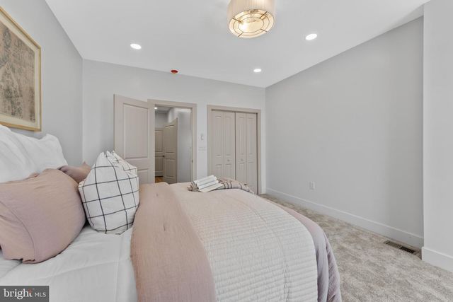 1807 N MILTON AVE, Baltimore, MD 21213