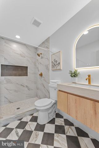 1807 N MILTON AVE, Baltimore, MD 21213