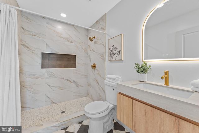 1807 N MILTON AVE, Baltimore, MD 21213