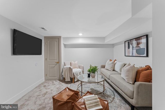 1807 N MILTON AVE, Baltimore, MD 21213