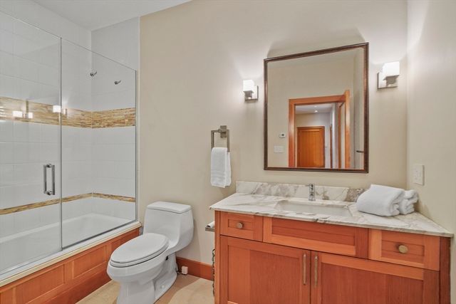 400 Barnes Road, Oak Bluffs, MA 02557