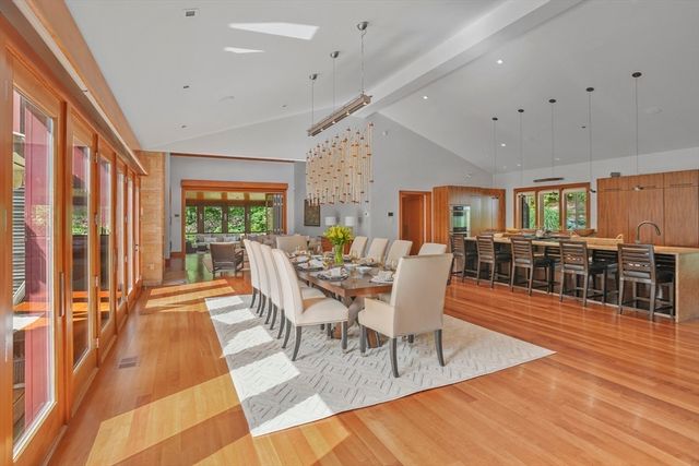 400 Barnes Road, Oak Bluffs, MA 02557