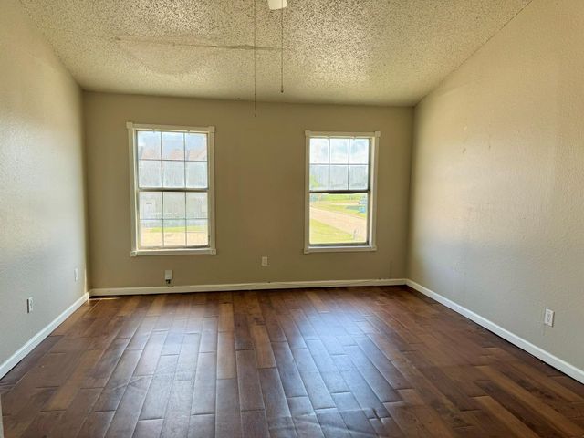 9495 Olde Towne Row, Dallas, TX 75227
