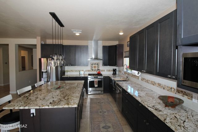 3646 E Farrier Drive, Tucson, AZ 85739