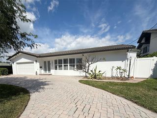 2821 NE 9th Court, Pompano Beach, FL 33062