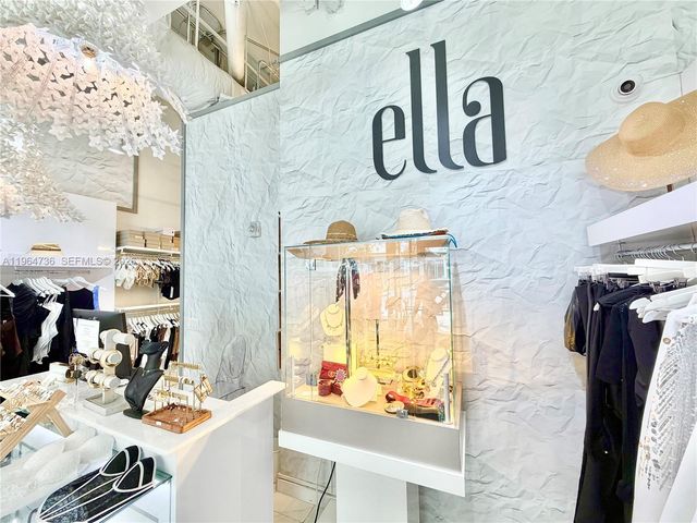 3530 NW 83, Doral, FL 33122