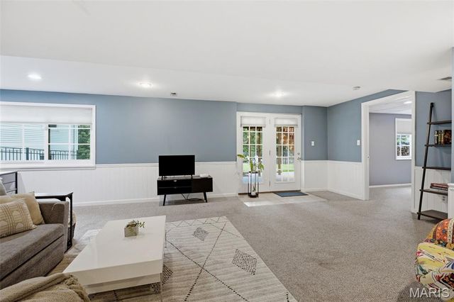1421 Briarcreek Drive, Kirkwood, MO 63122