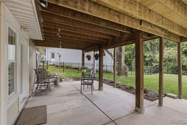 1421 Briarcreek Drive, Kirkwood, MO 63122