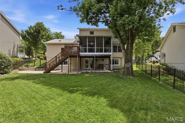 1421 Briarcreek Drive, Kirkwood, MO 63122