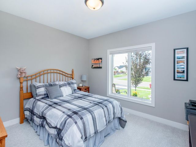 9088 62nd Street S, Cottage Grove, MN 55016